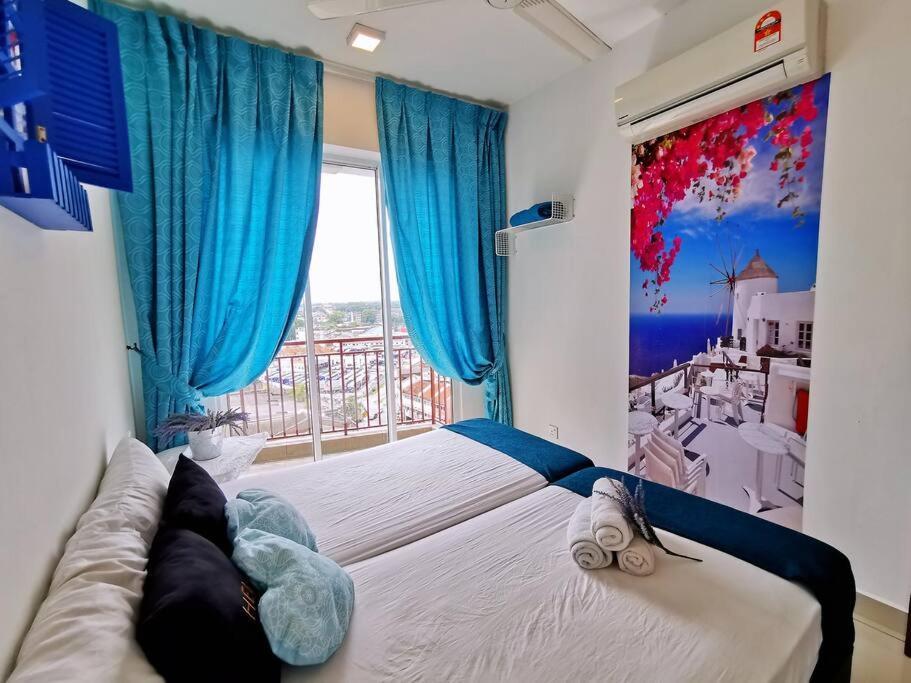 Town Santorini @majestic 6 Pax Ipoh